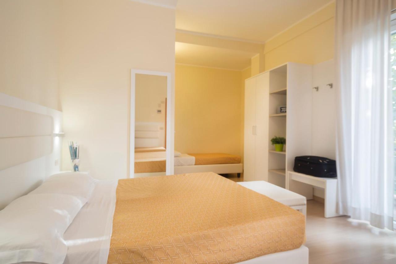 Hotel San Domingo Bellaria – Igea Marina Kültér fotó